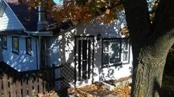5482 Lakeshore Dr