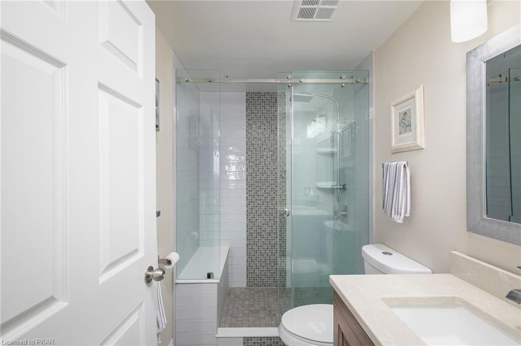 2 George St, #506