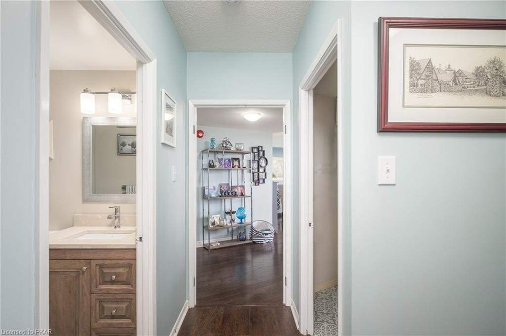 2 George St, #506