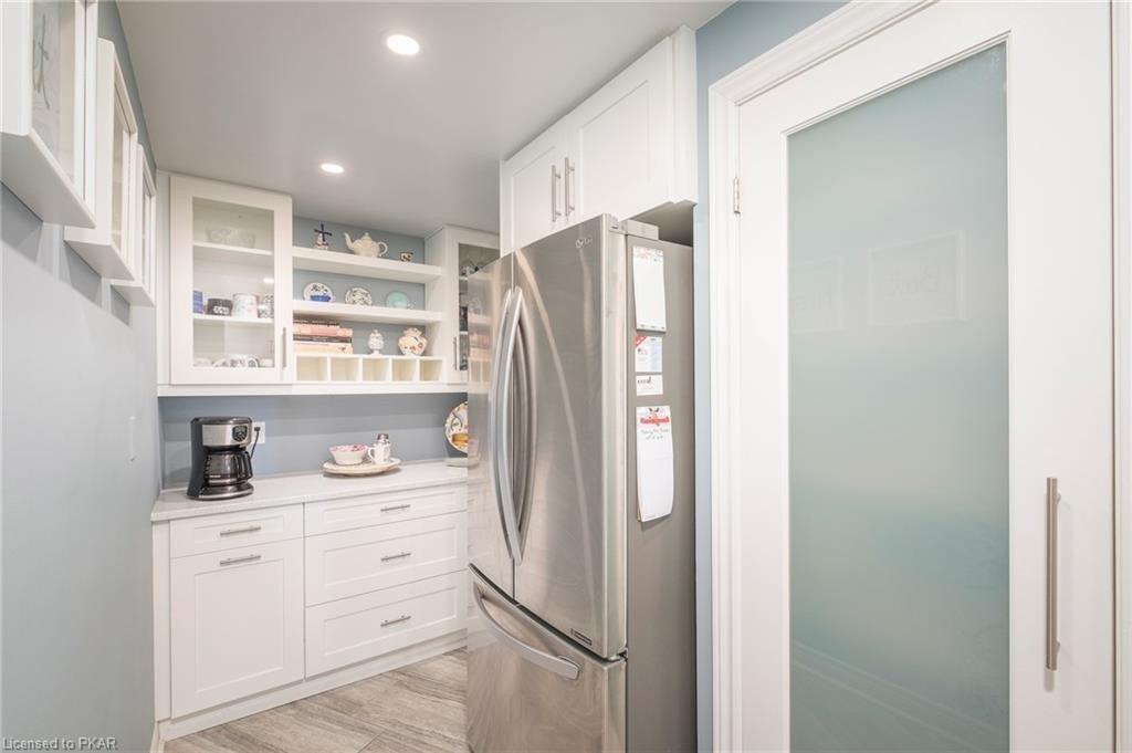 2 George St, #506