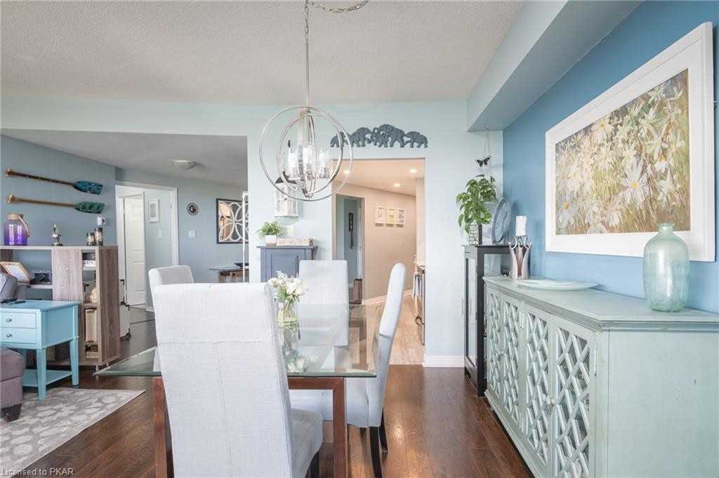 2 George St, #506