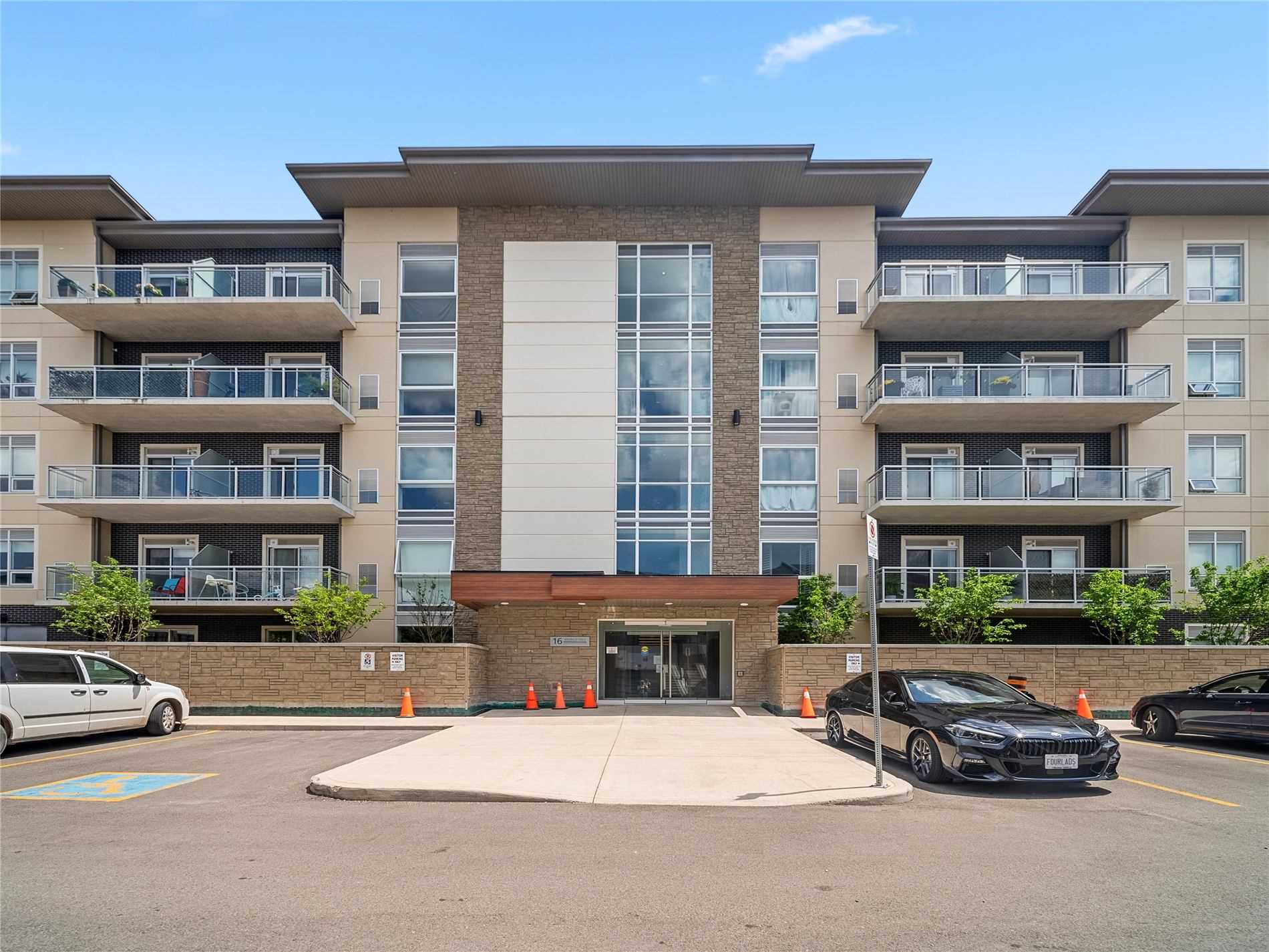 16 Markle Cres, #213