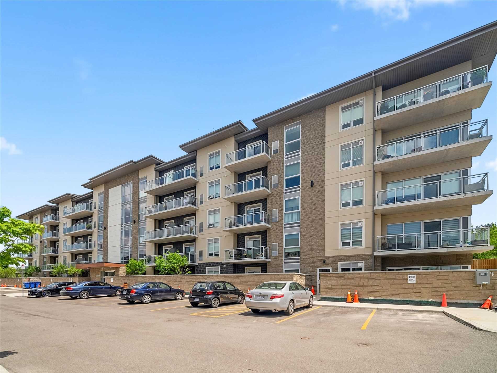 16 Markle Cres, #213