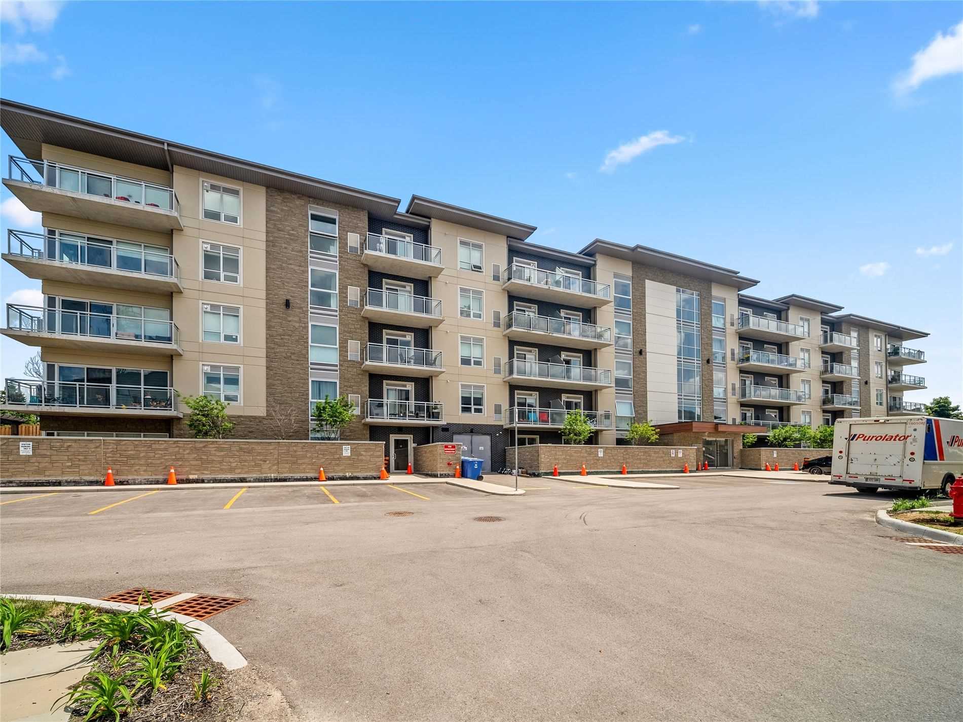16 Markle Cres, #213