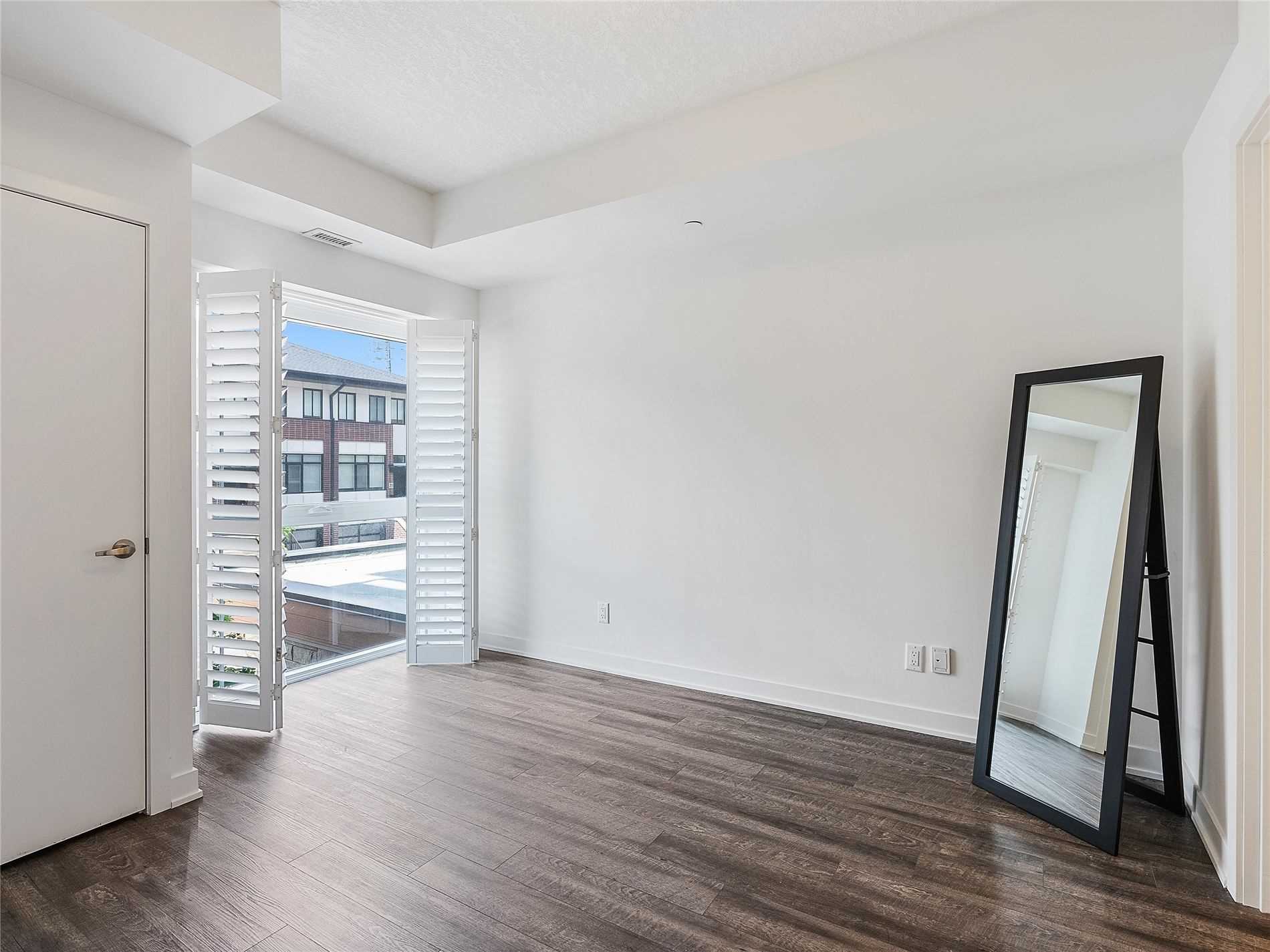 16 Markle Cres, #213