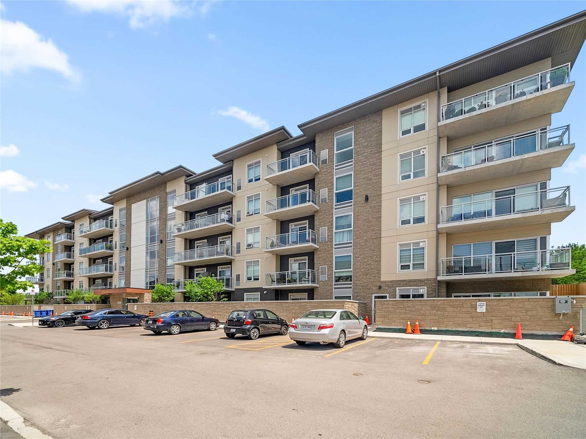 16 Markle Cres, #213