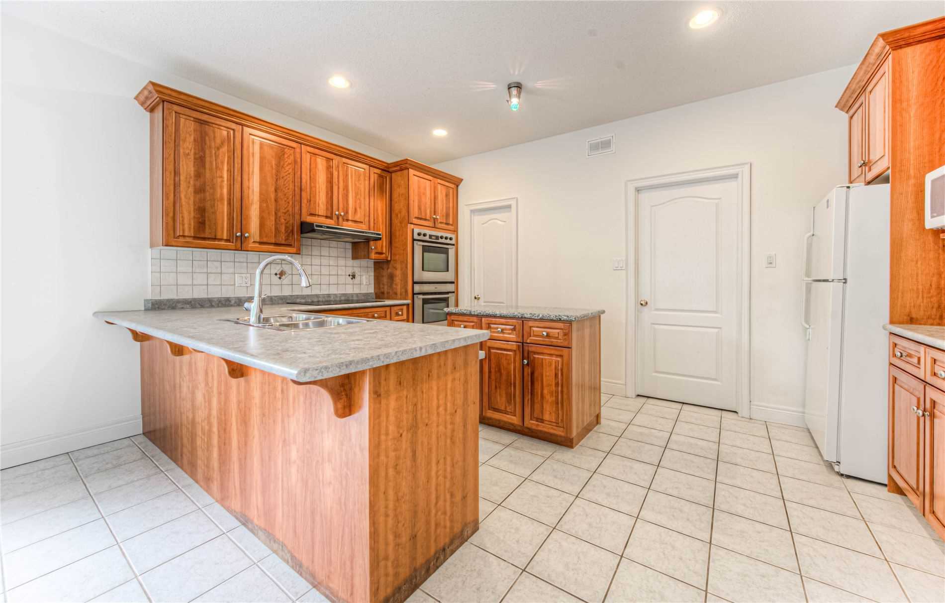 15 Pioneer Ridge Dr