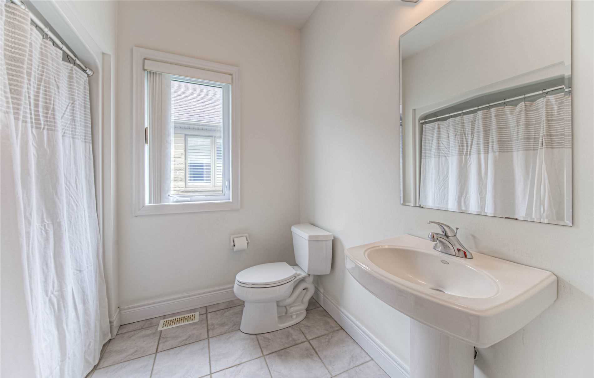 15 Pioneer Ridge Dr