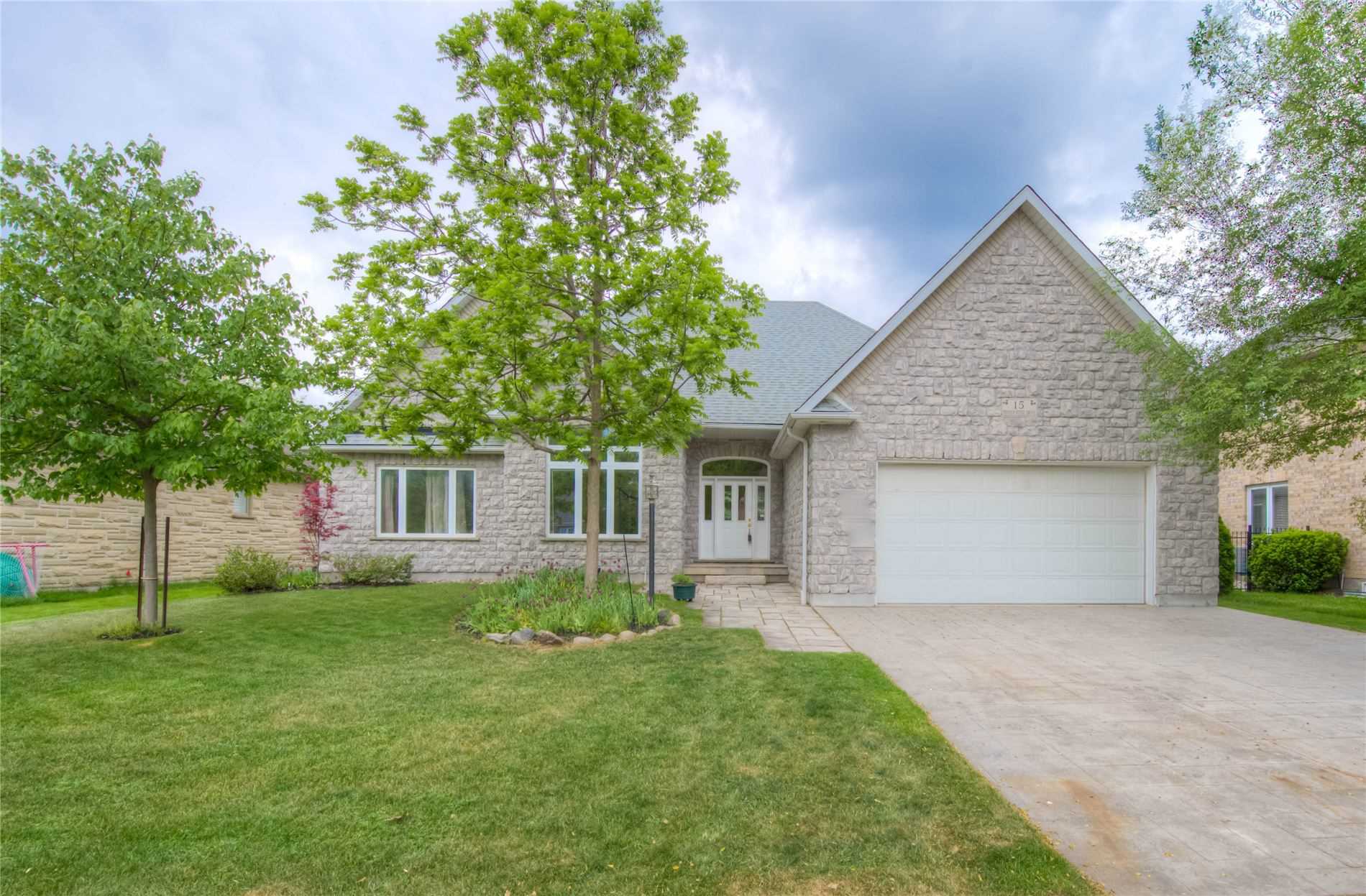 15 Pioneer Ridge Dr