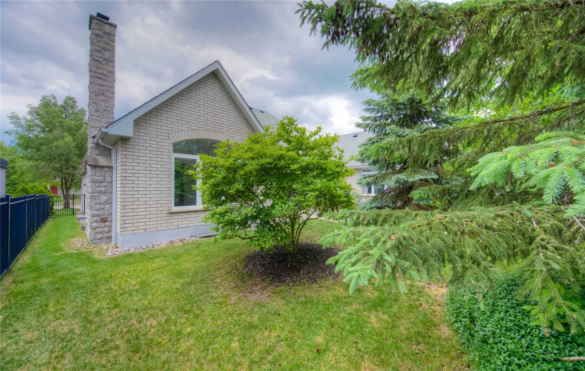 15 Pioneer Ridge Dr