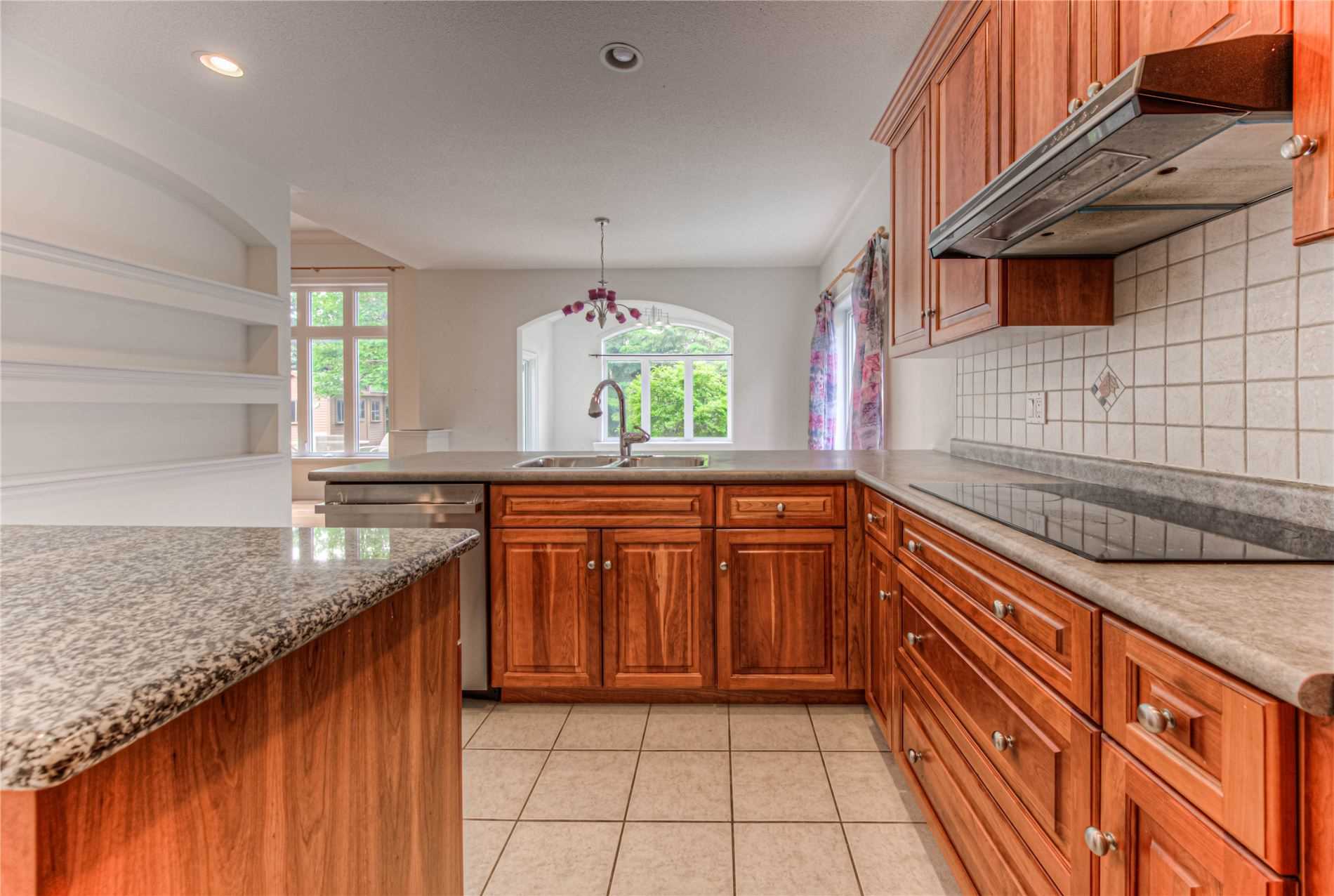 15 Pioneer Ridge Dr