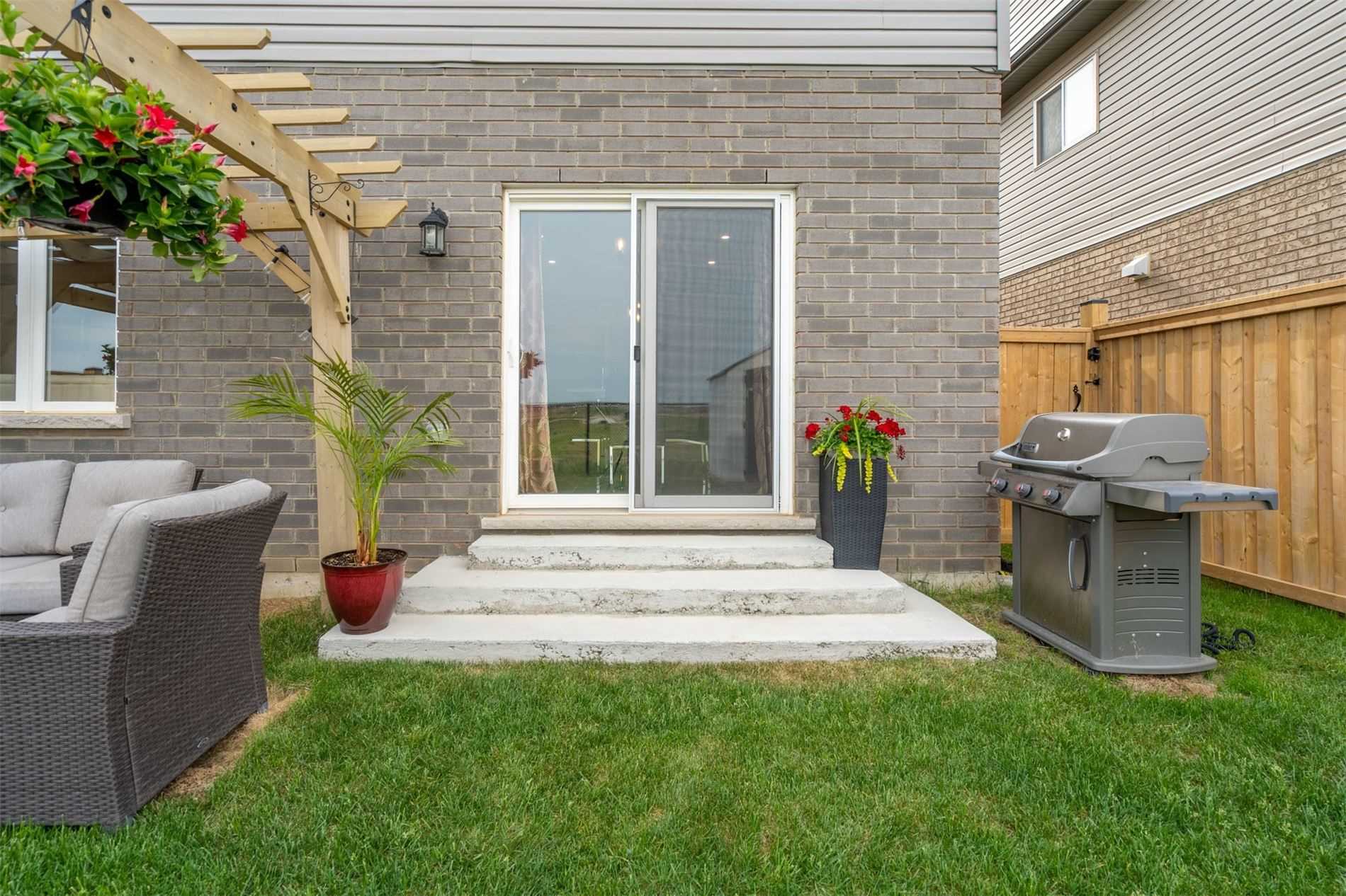 78 Rockledge Dr