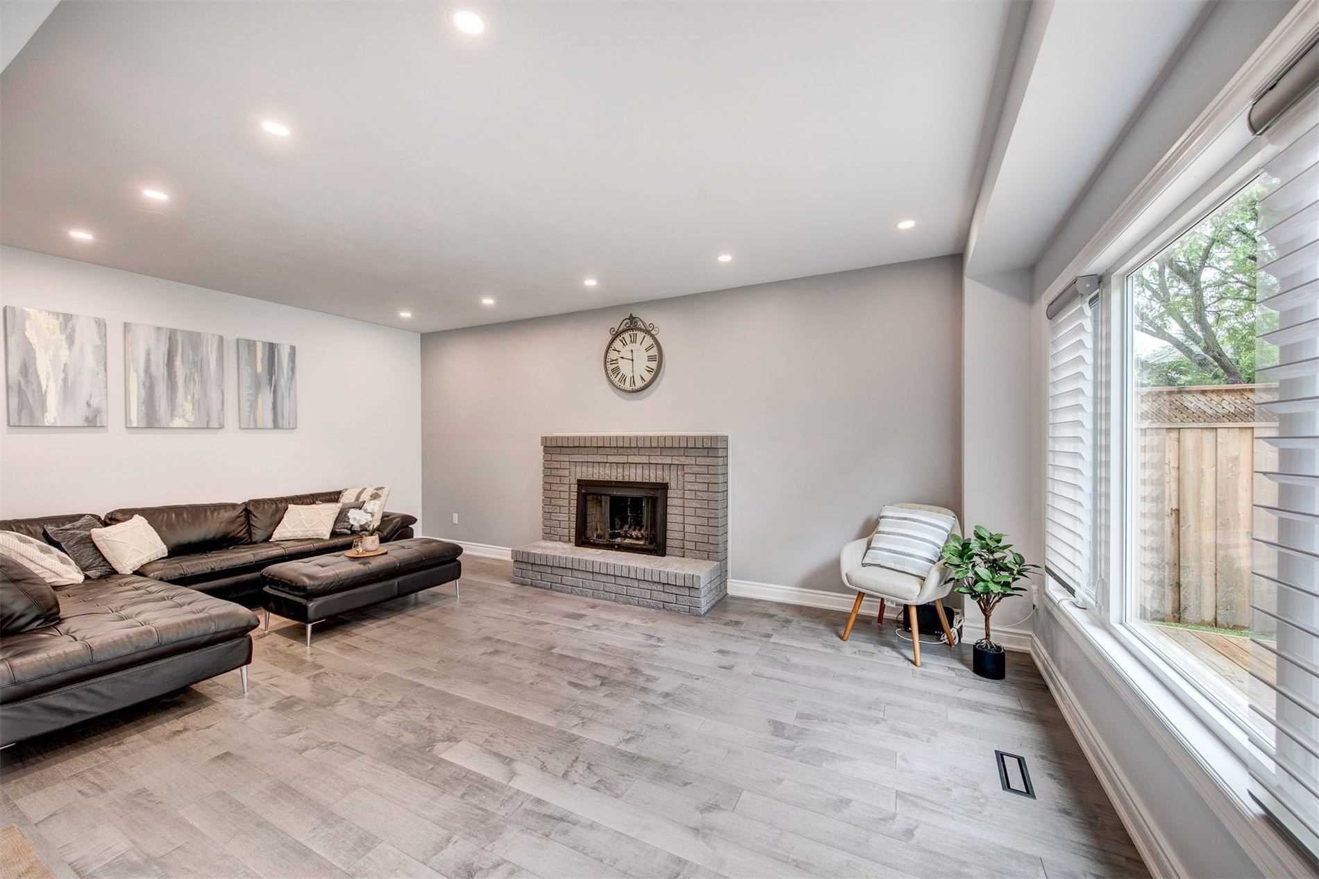 153 Charterhouse Cres