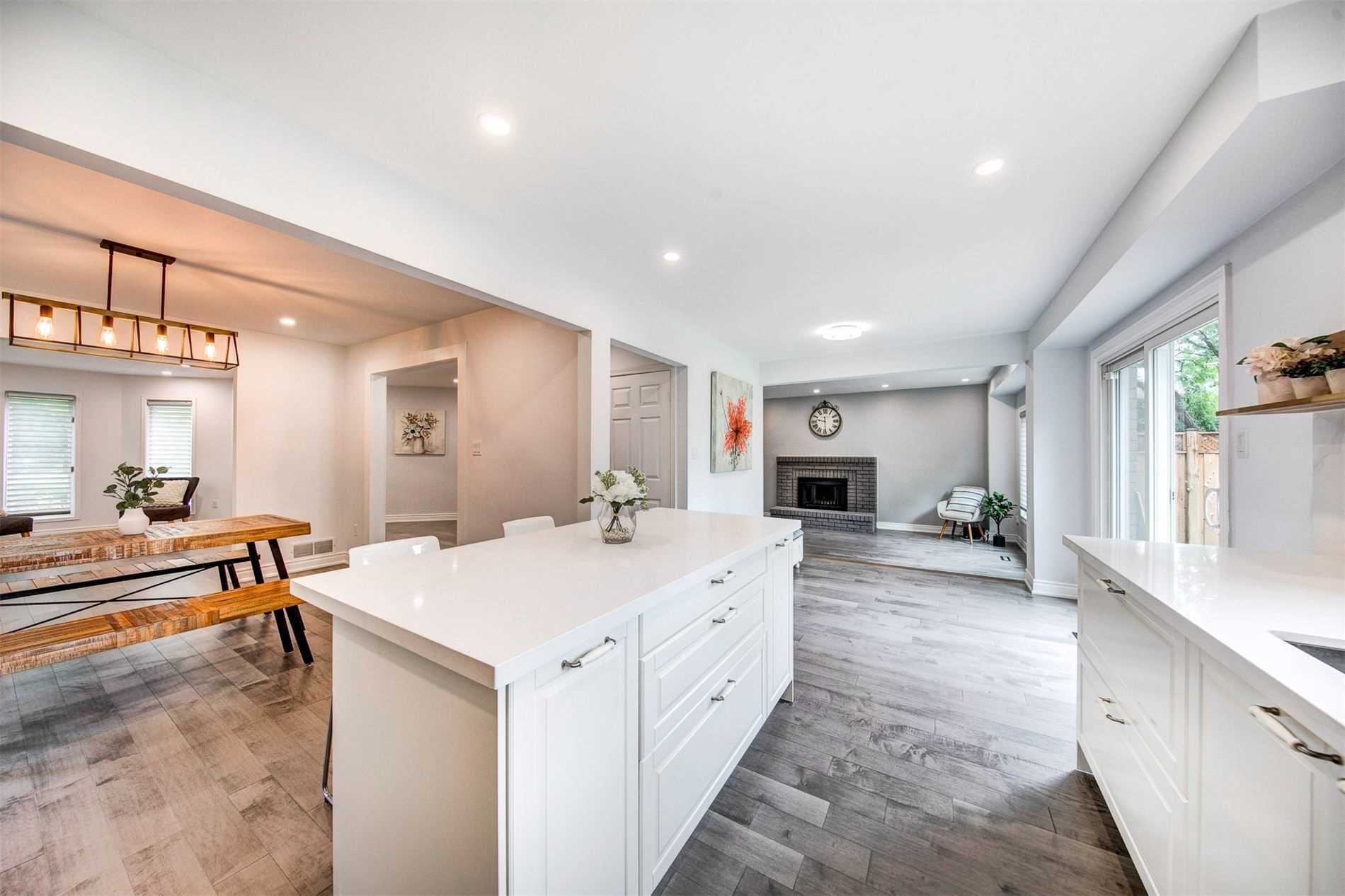 153 Charterhouse Cres