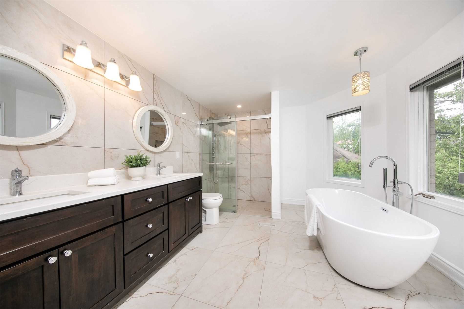 153 Charterhouse Cres