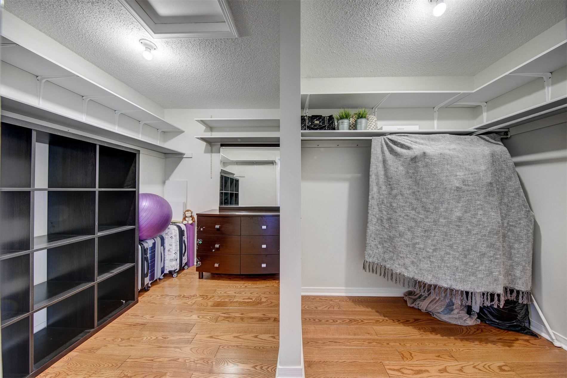 153 Charterhouse Cres