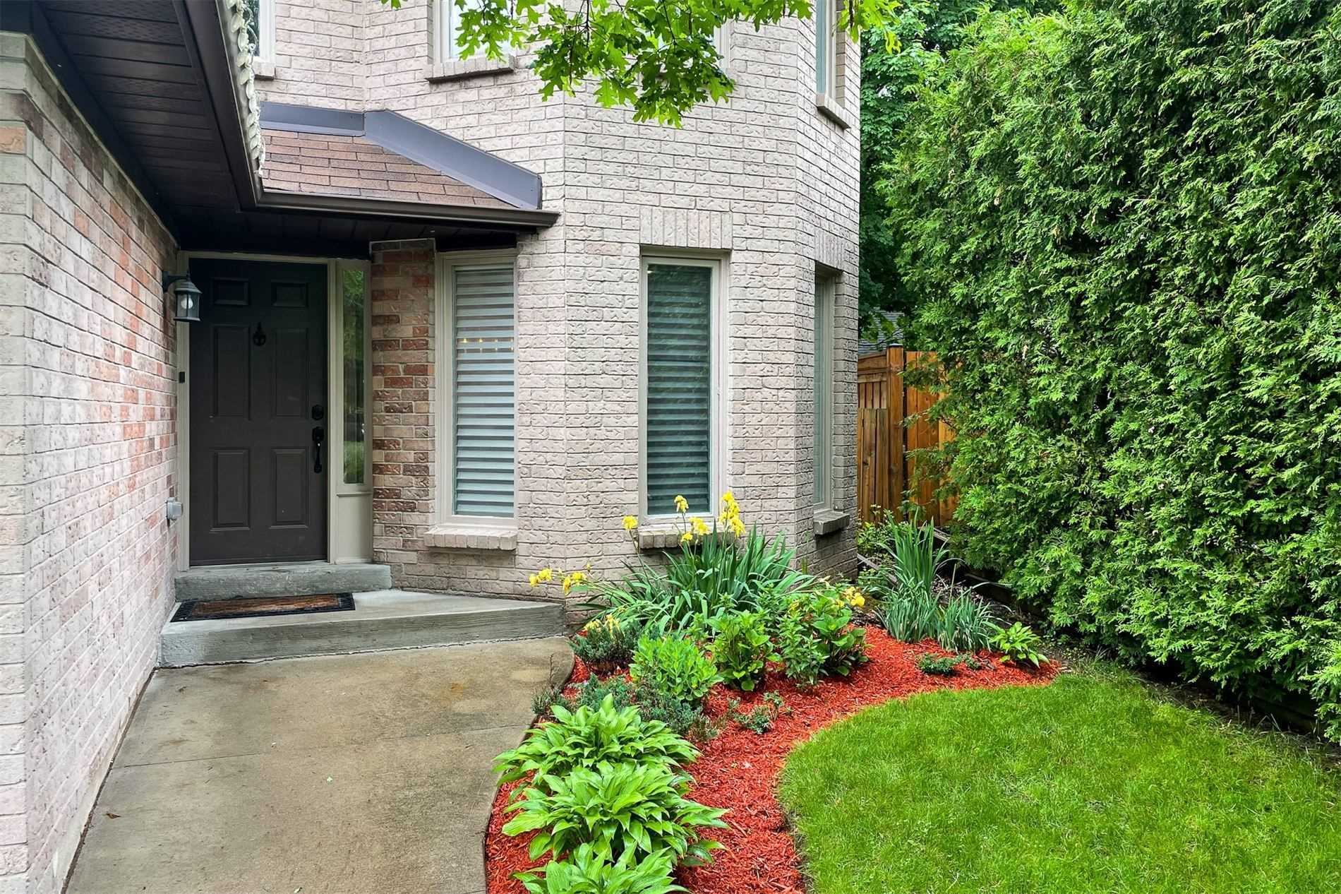 153 Charterhouse Cres