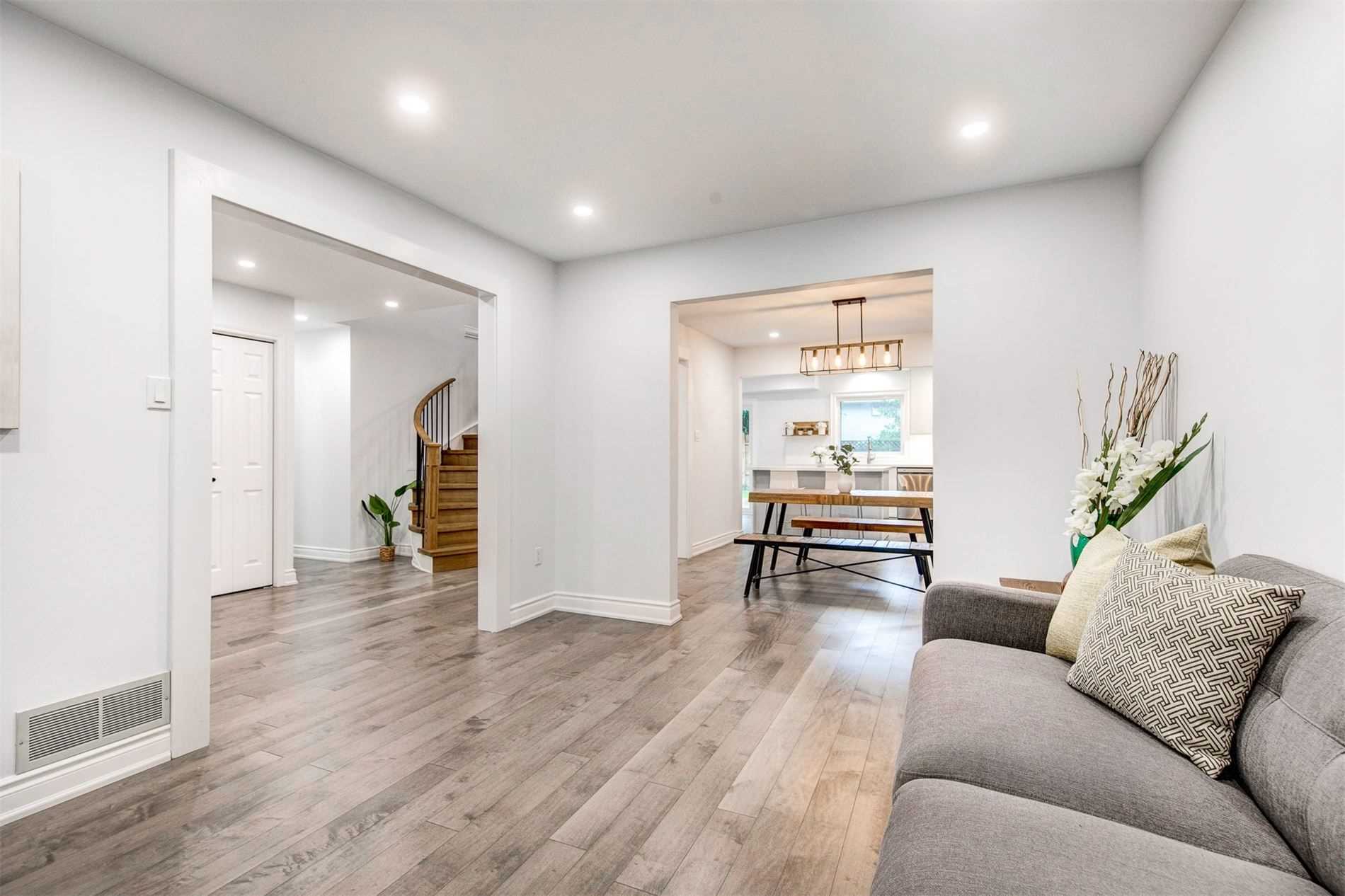 153 Charterhouse Cres