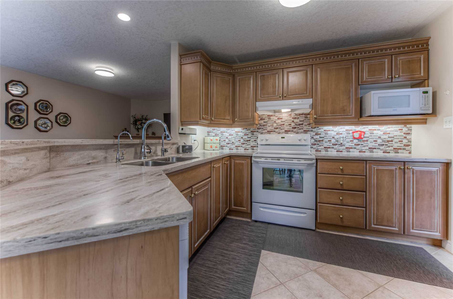 712 Chesapeake Dr