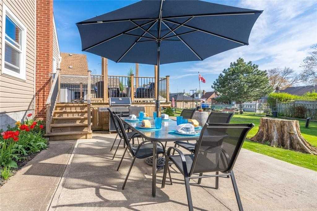 13 Foley Cres