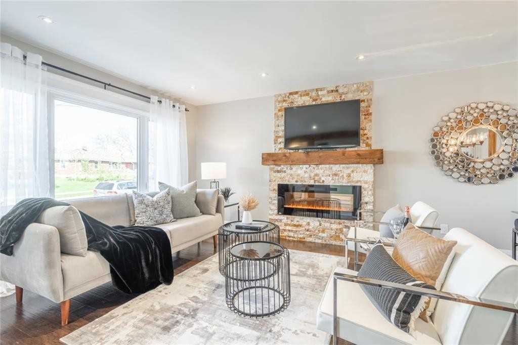 13 Foley Cres