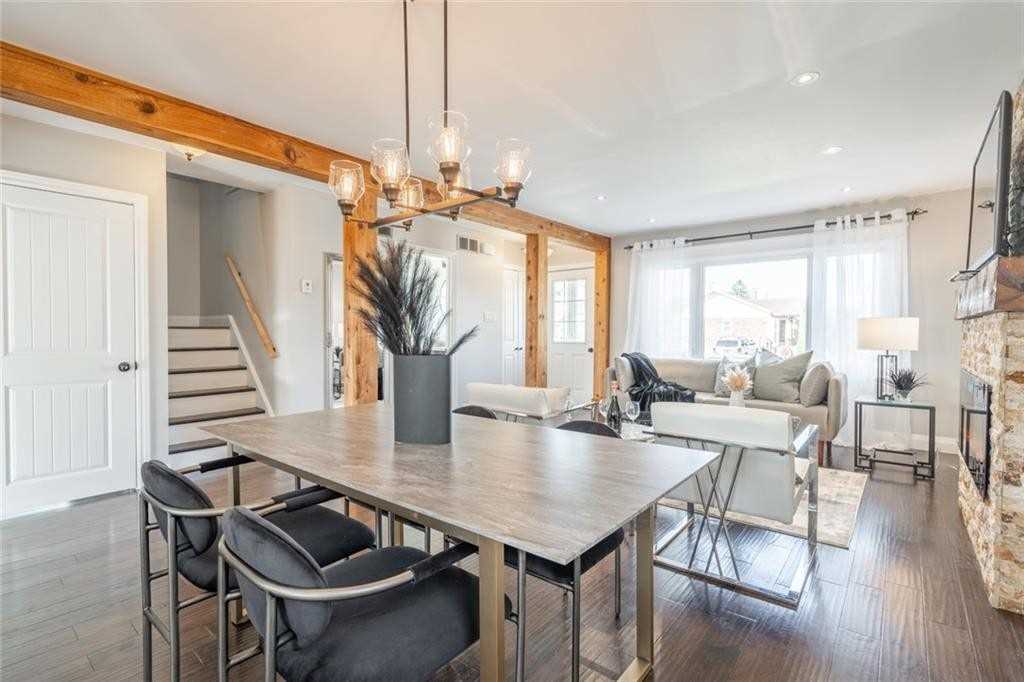13 Foley Cres