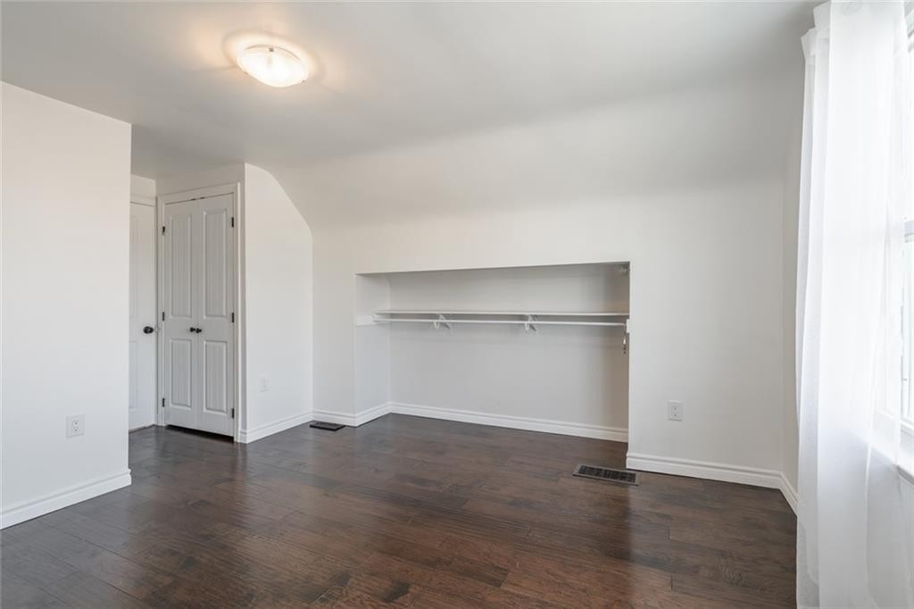 13 Foley Cres