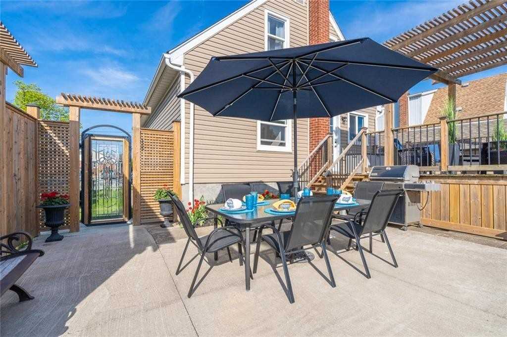 13 Foley Cres