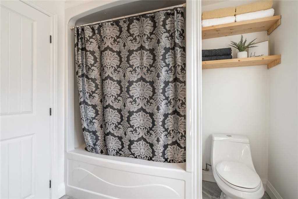 13 Foley Cres