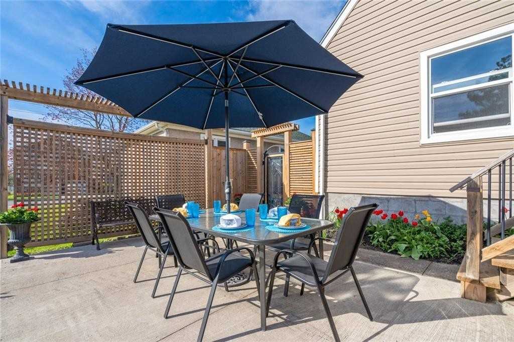 13 Foley Cres