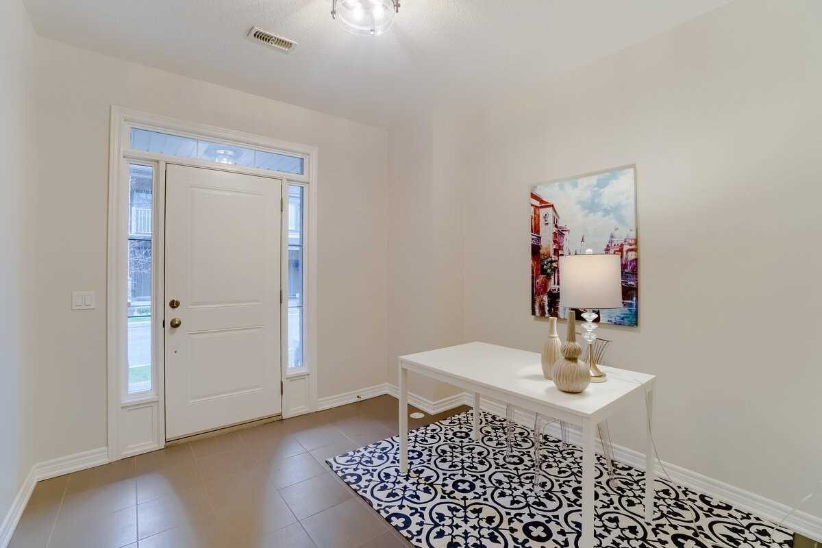 7 Waterview Dr