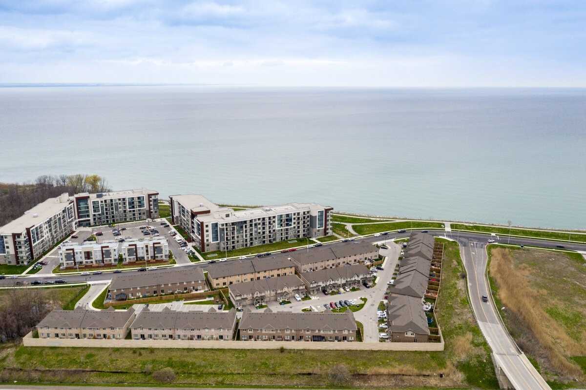 7 Waterview Dr