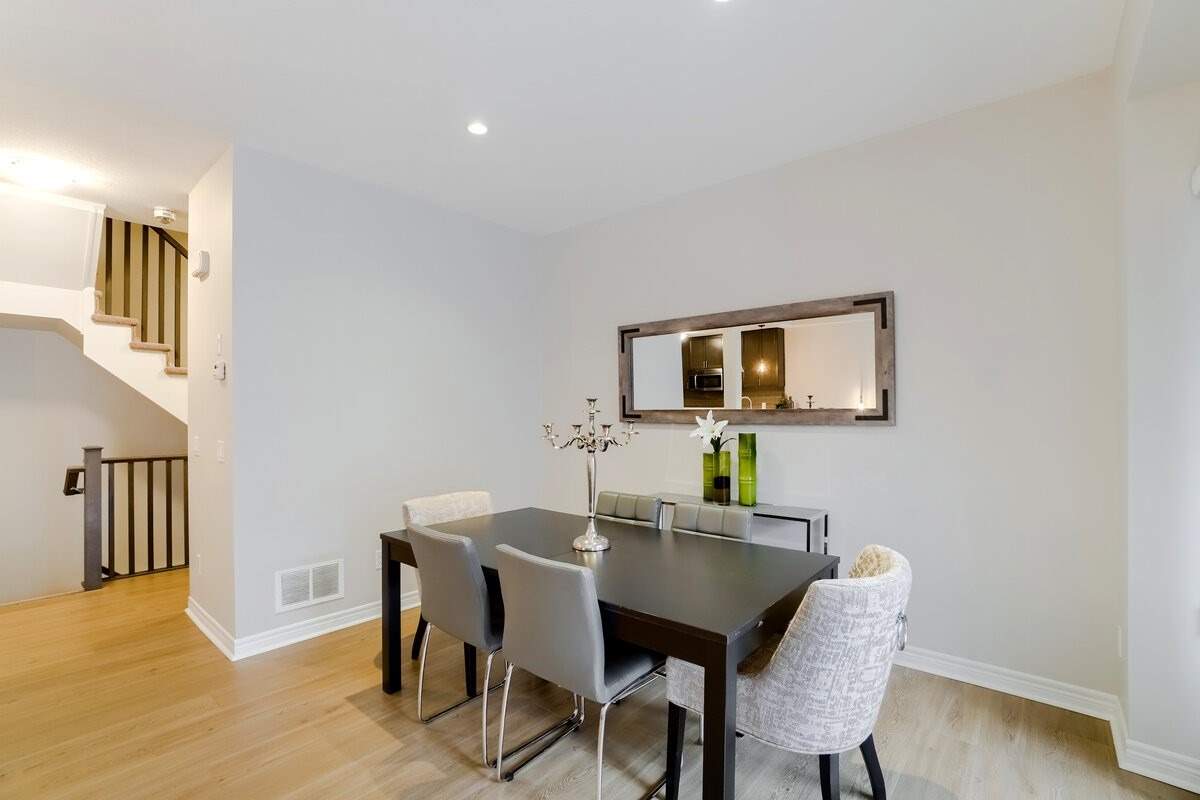7 Waterview Dr