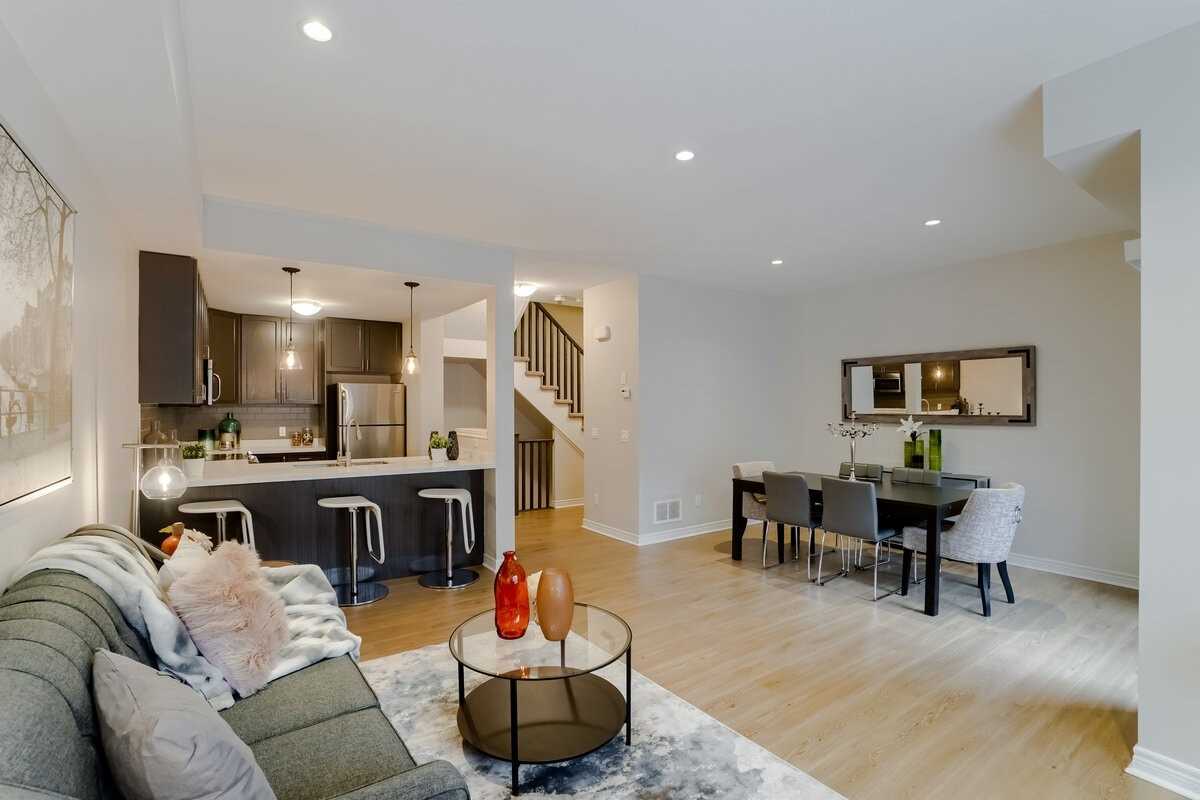 7 Waterview Dr