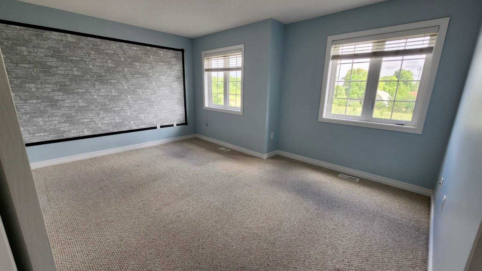 72 Secinaro Ave