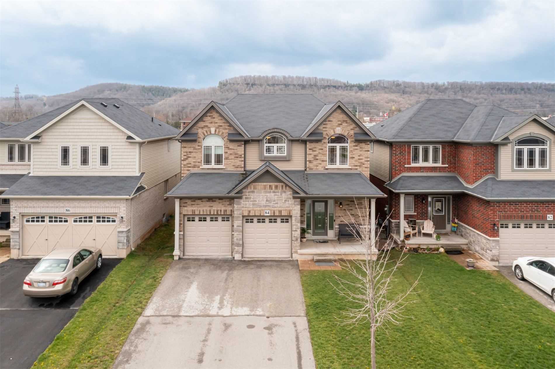 84 Lorne Ave