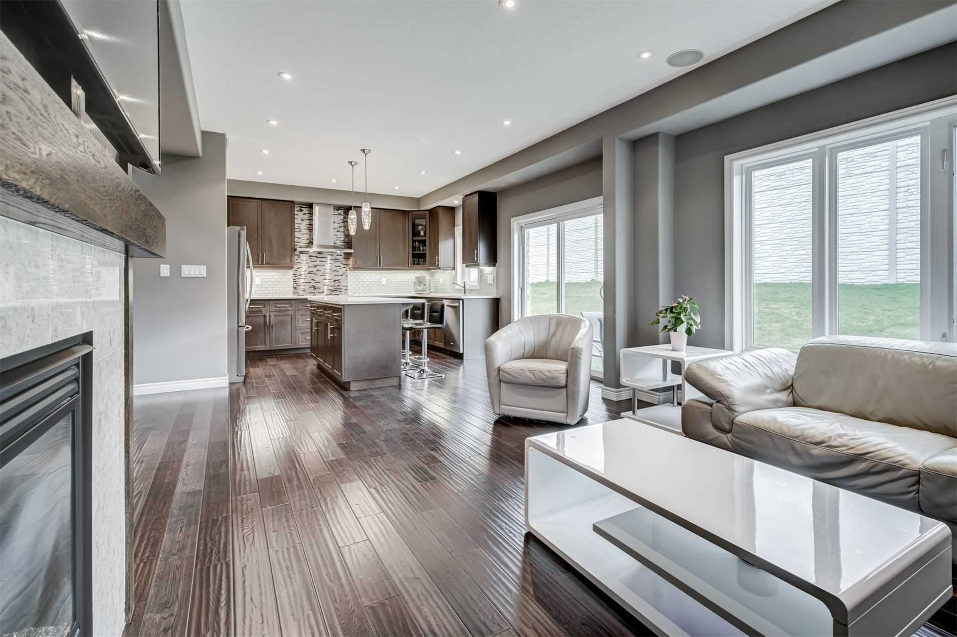 84 Lorne Ave