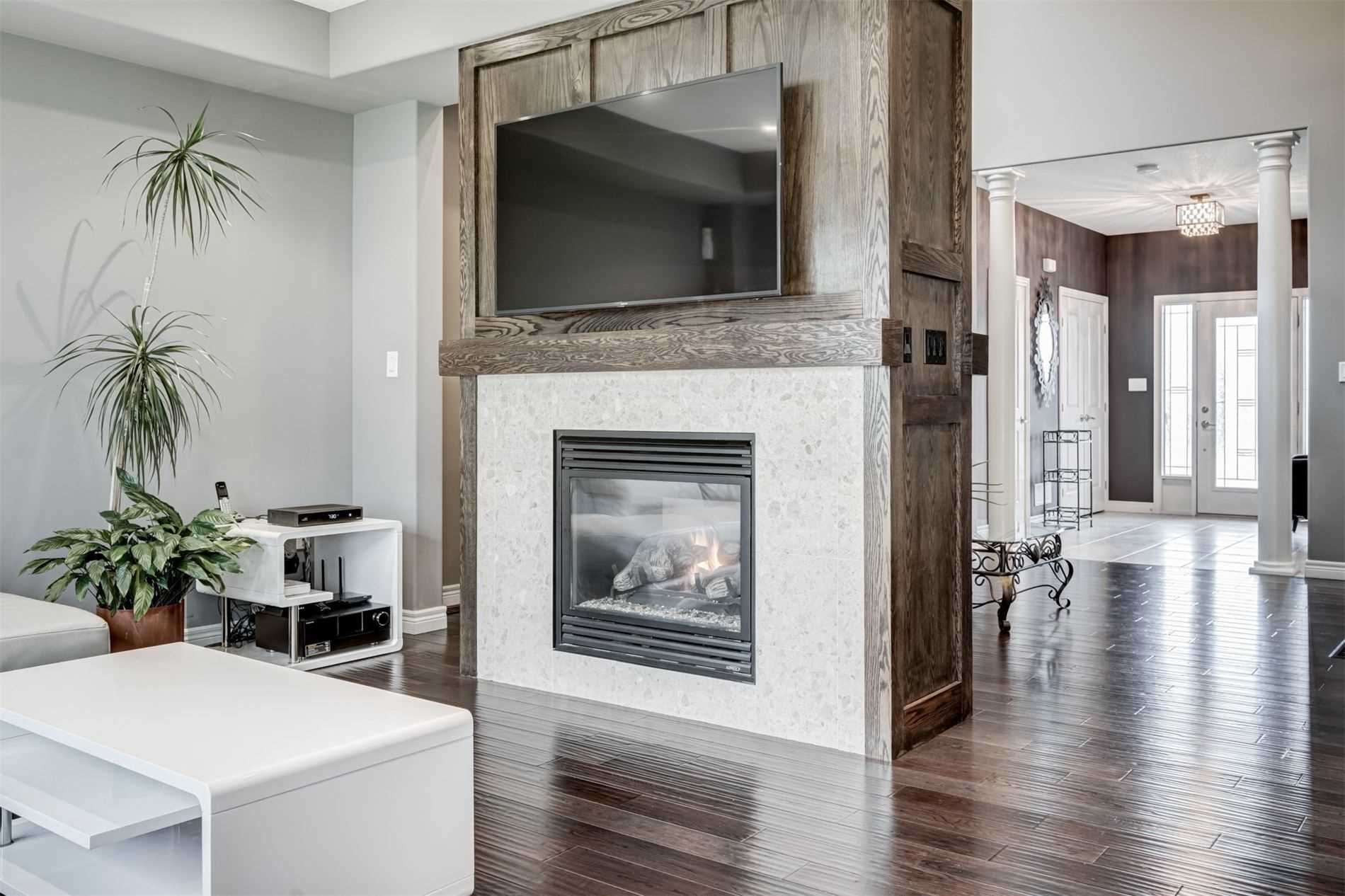84 Lorne Ave