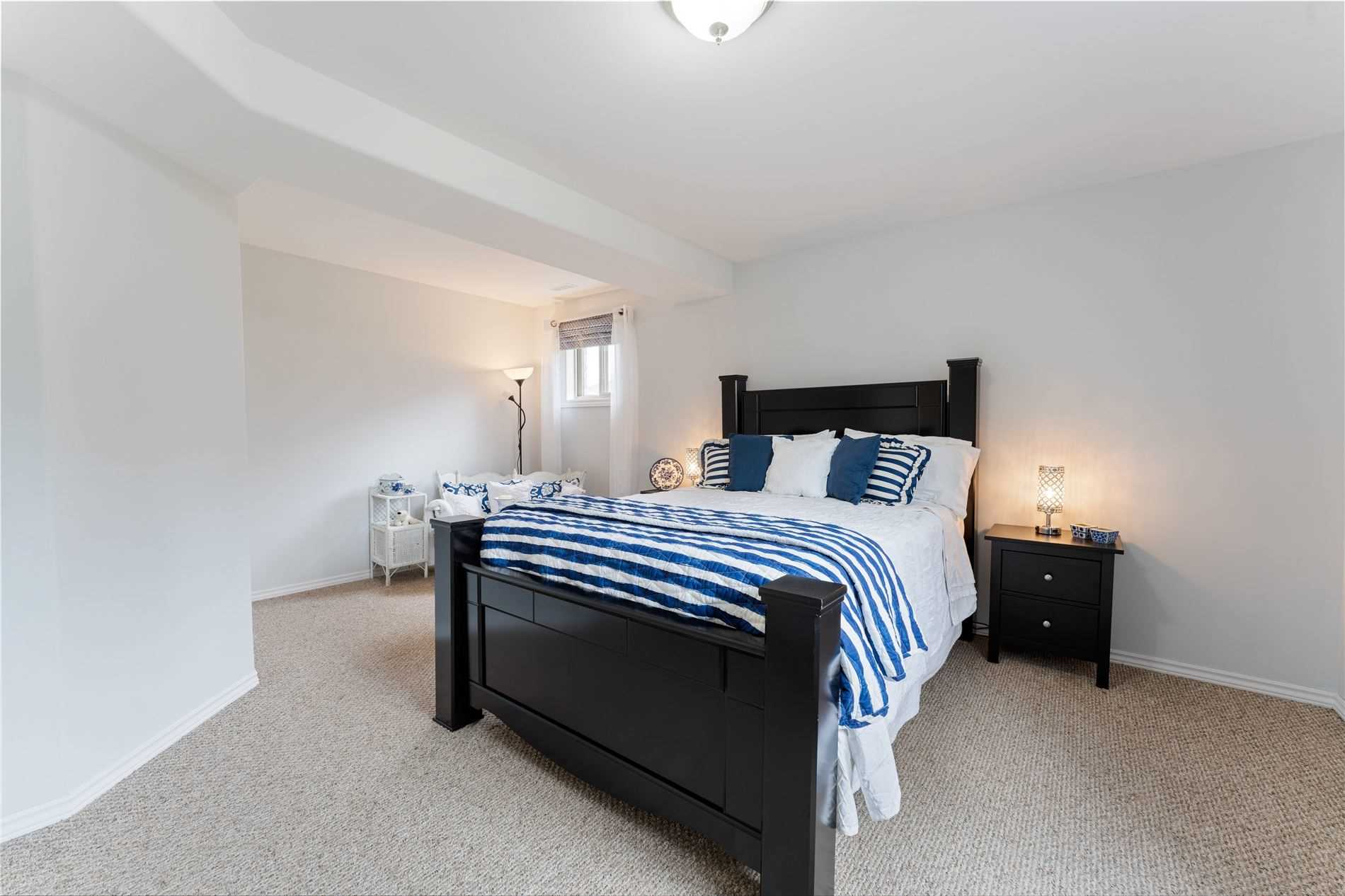 17 Bradbury Cres