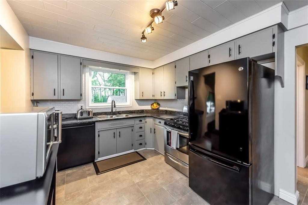 47 Blossom Ave