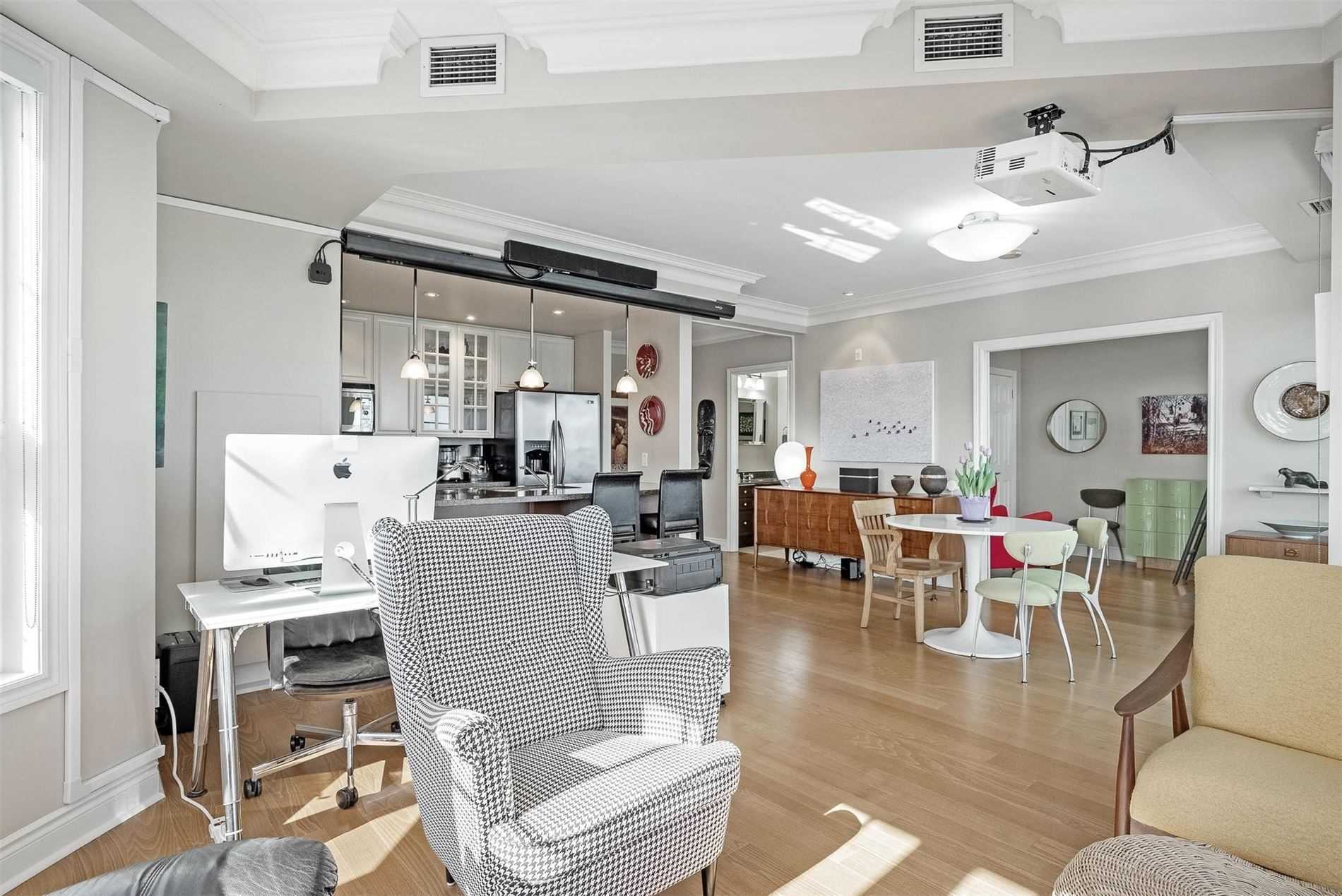 148 Third St, #305