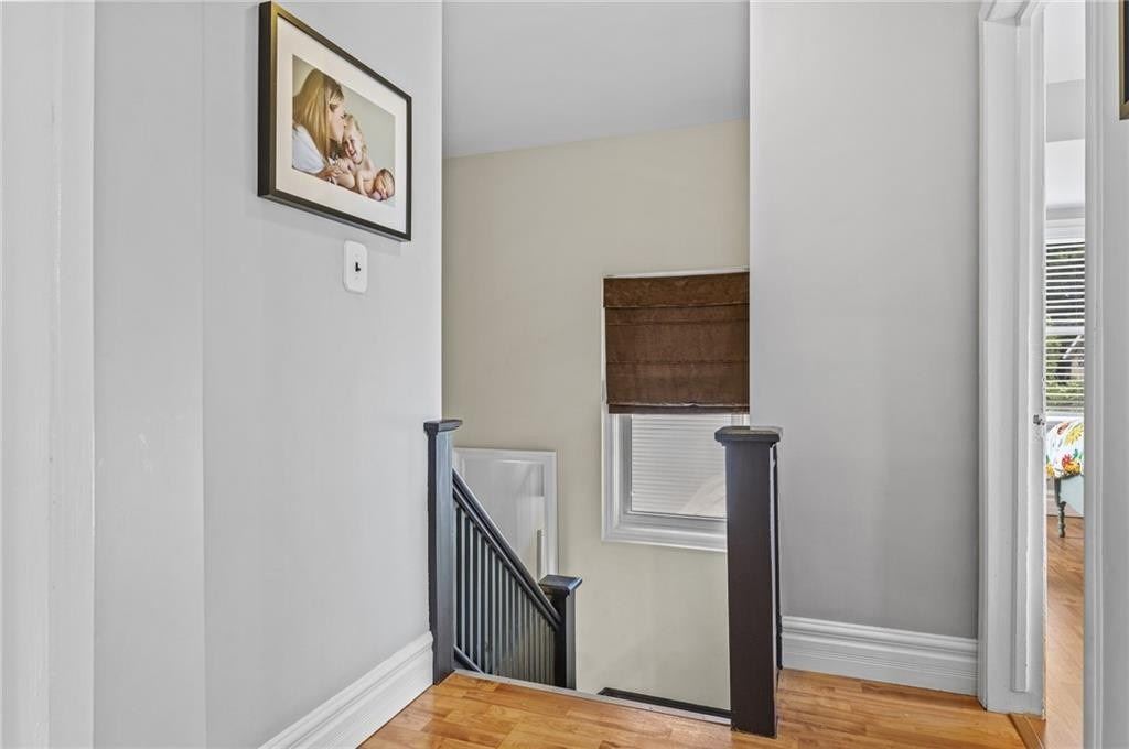 84 Lowell Ave