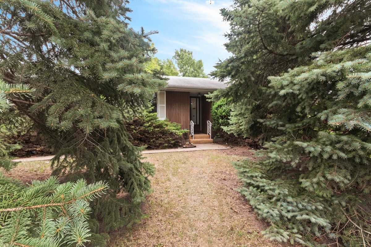 3 Valerie Dr