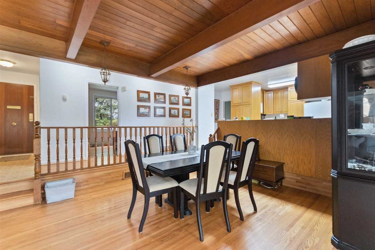 3 Valerie Dr