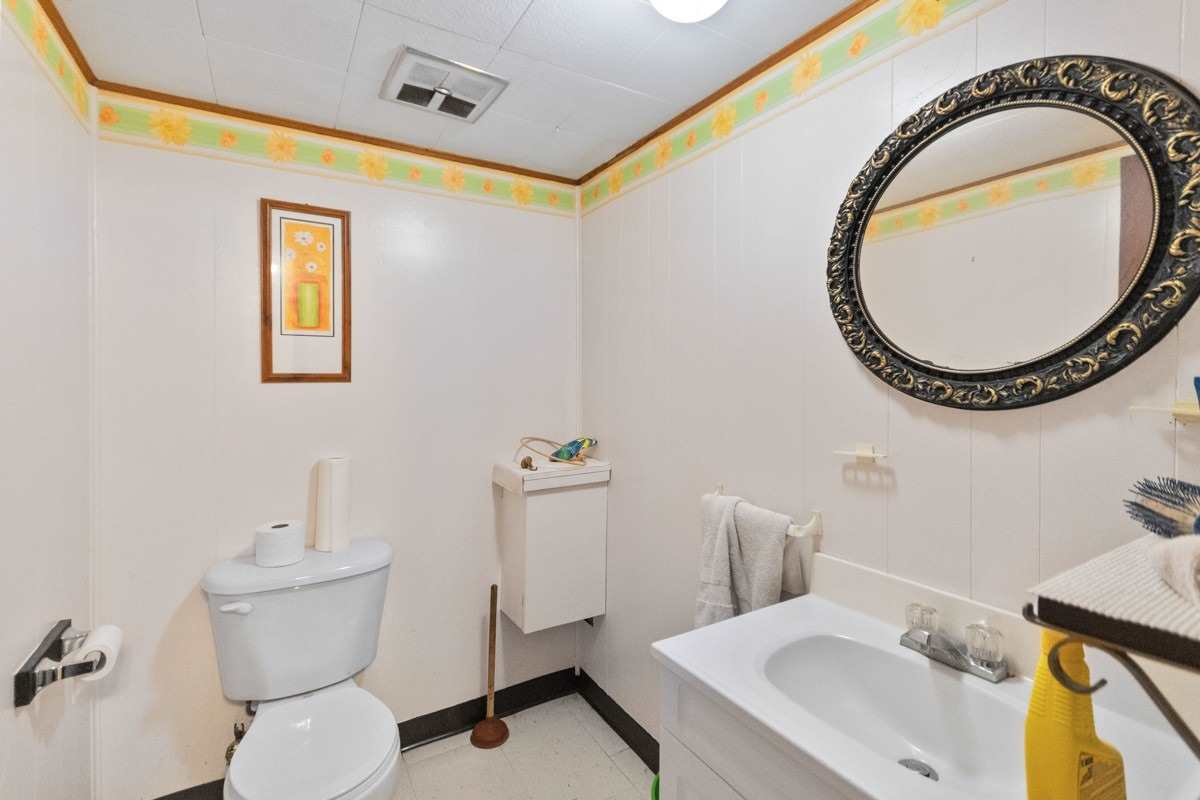 3 Valerie Dr
