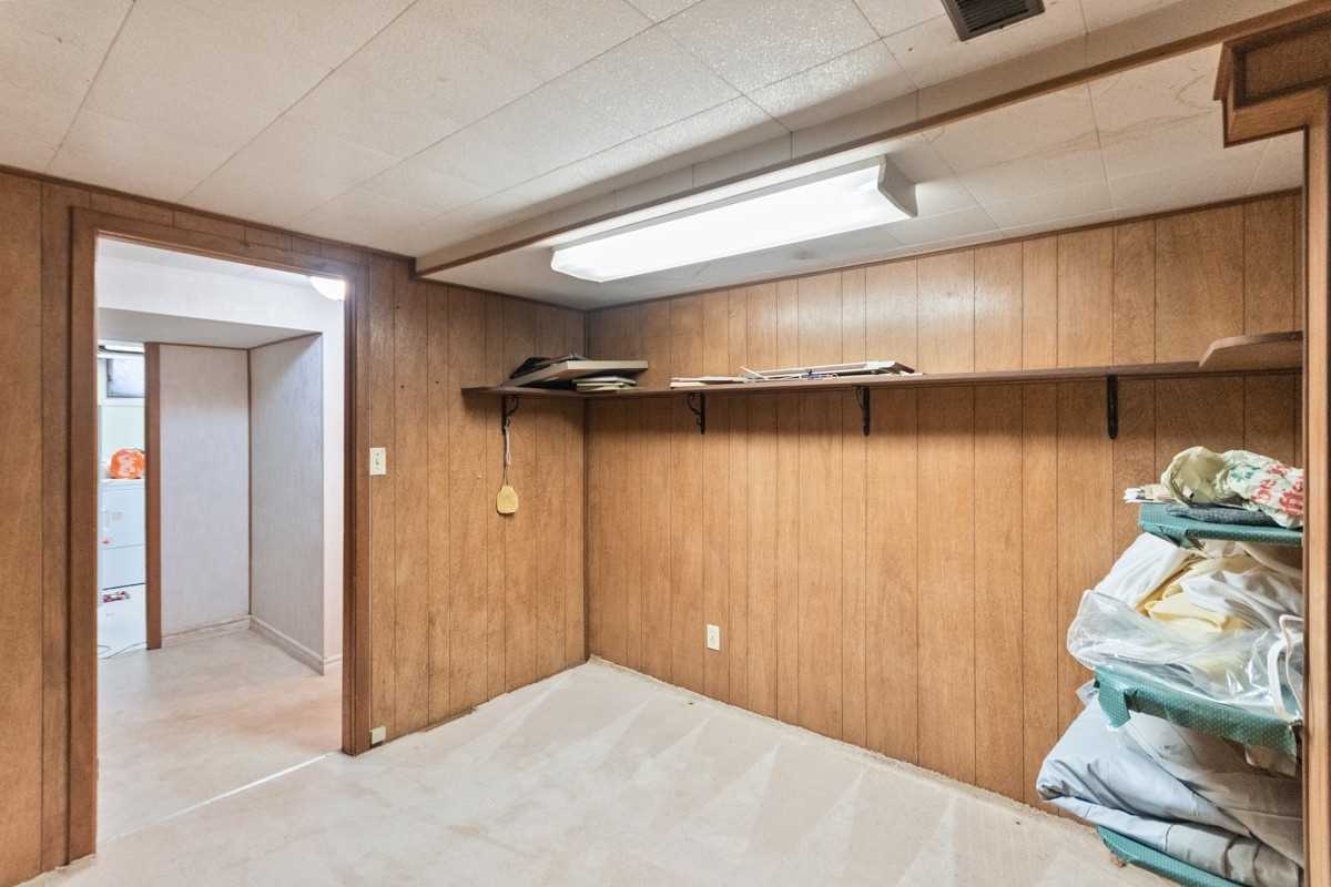 3 Valerie Dr