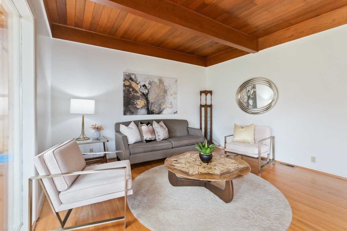 3 Valerie Dr