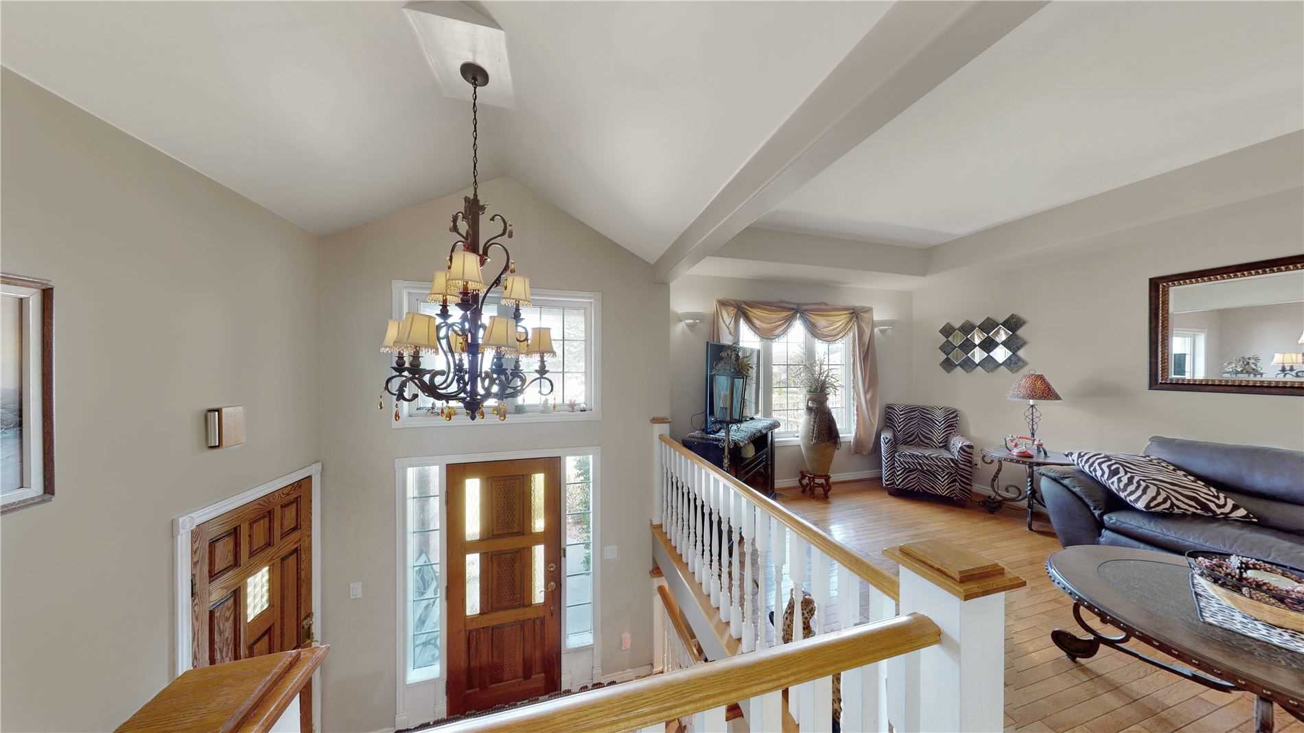 Listing X5688631 - Large Photo # 2