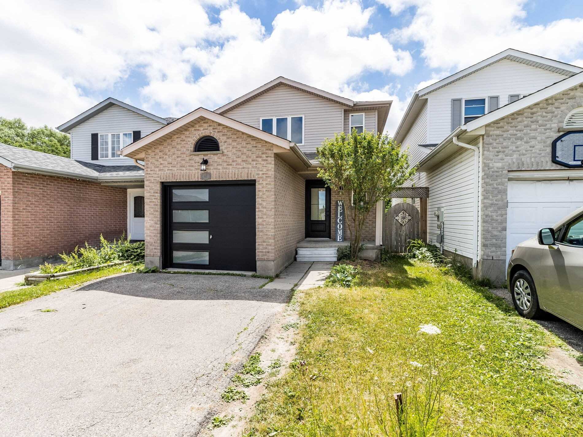 69 Westmeadow Dr