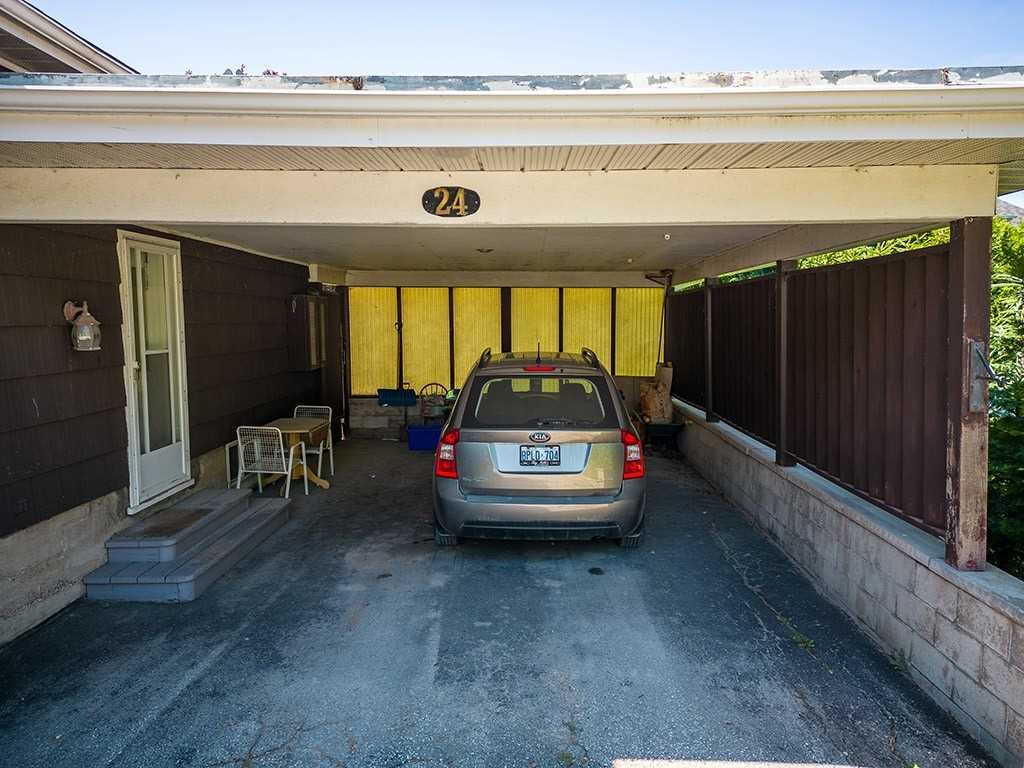 24 Albert St
